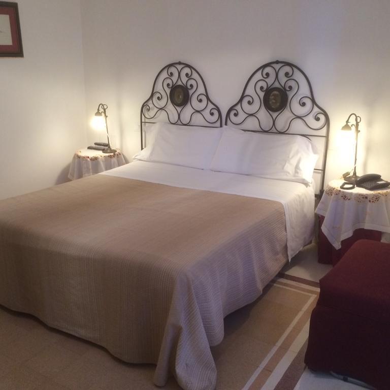 Hotel Santa Marina Antica Foresteria Santa Marina Salina Esterno foto