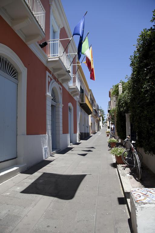 Hotel Santa Marina Antica Foresteria Santa Marina Salina Esterno foto