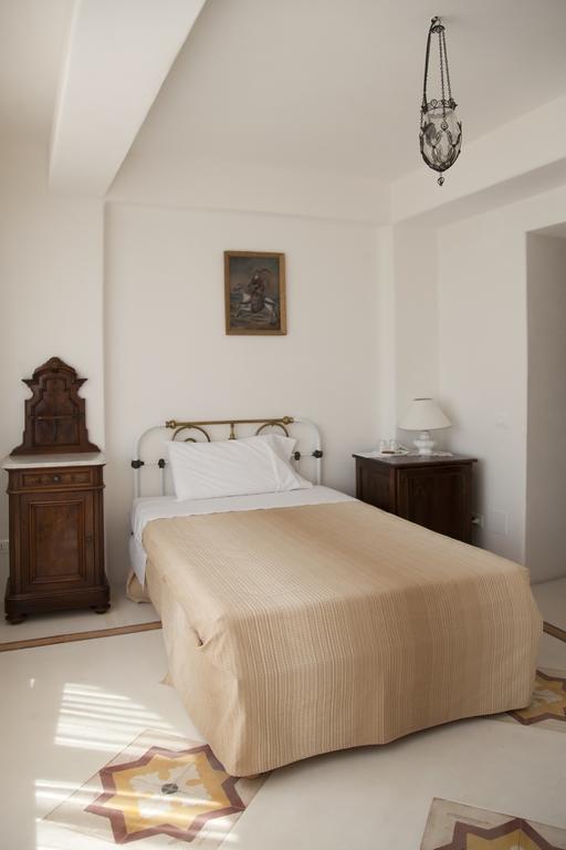 Hotel Santa Marina Antica Foresteria Santa Marina Salina Esterno foto