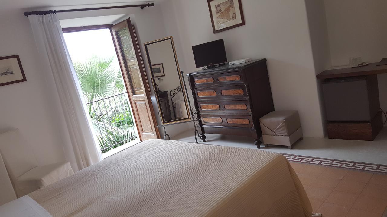 Hotel Santa Marina Antica Foresteria Santa Marina Salina Esterno foto